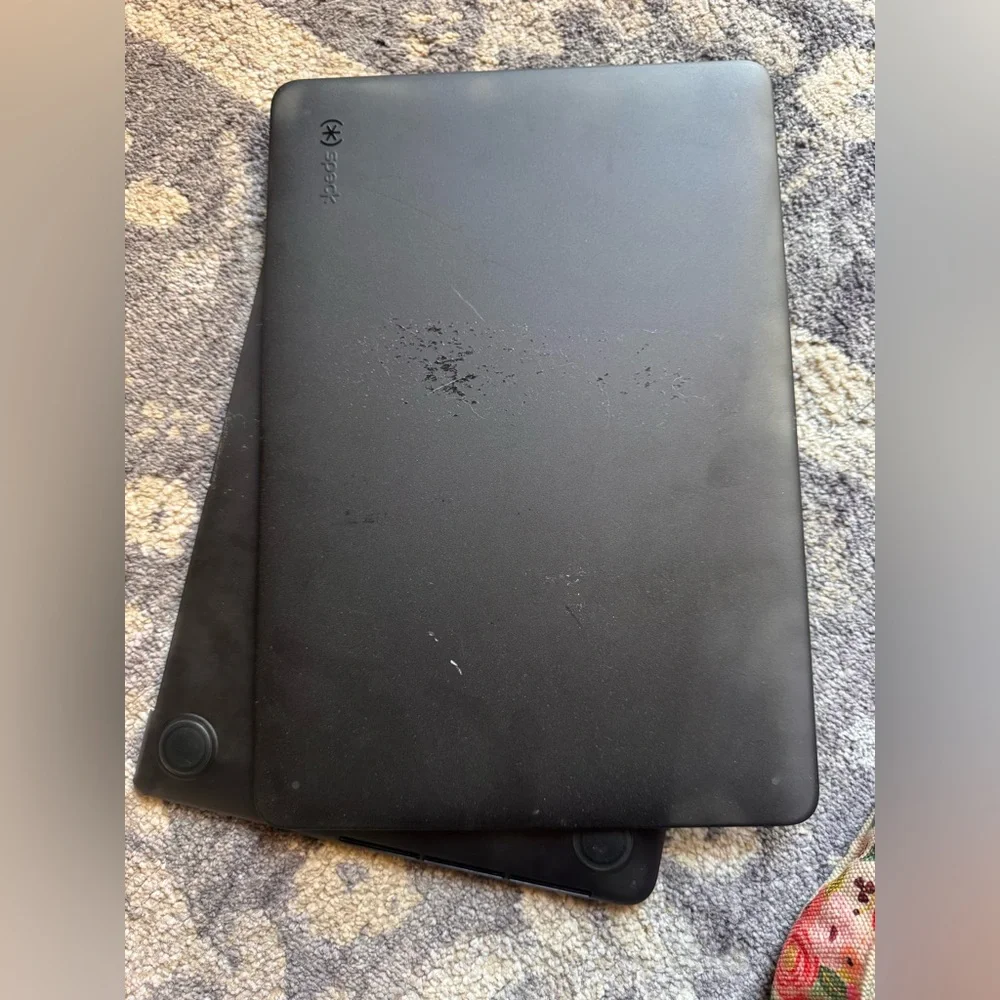 Speck Black Laptop Case